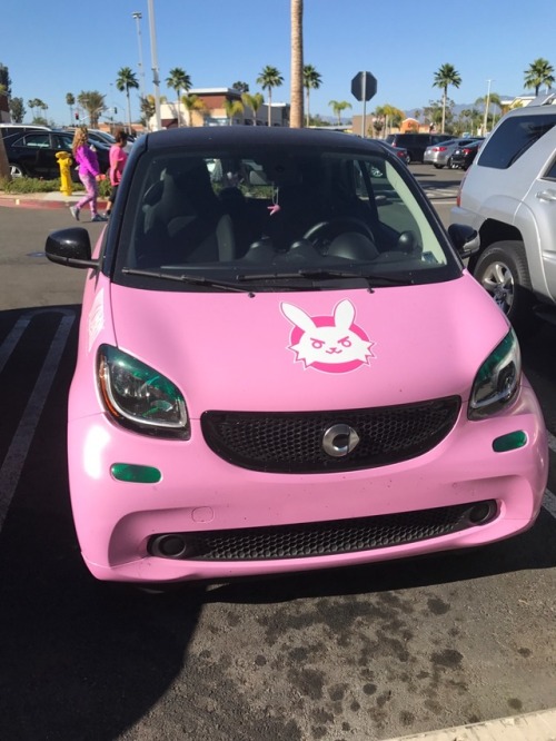 verysmallgirl: let’s chat about how happy seeing this car made me today I NEED THIS CAR IN MY LIFE