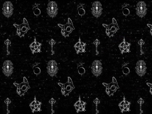 I made this pattern called “Black Magic” extracting some elements of my favorite illustr