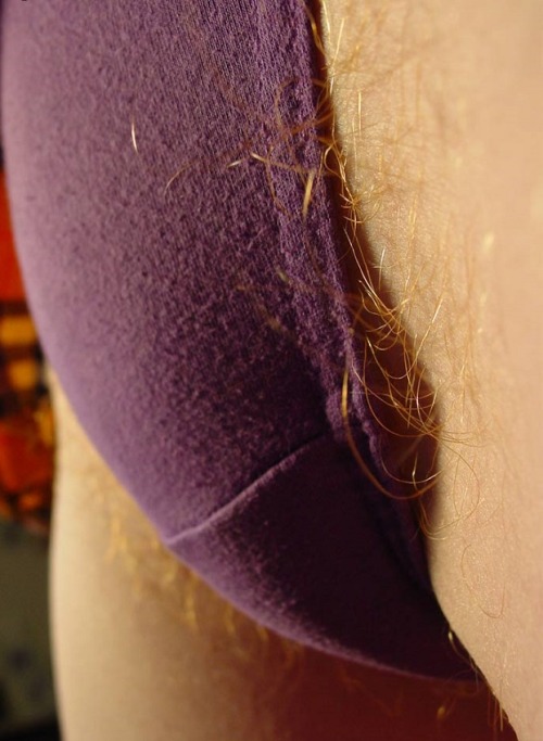 hairy-teeners:  Jill 19yo selfies