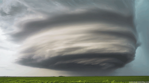 jeantes:Looping gifs of Super-cell ThunderstormsBy Mike Hollingshead