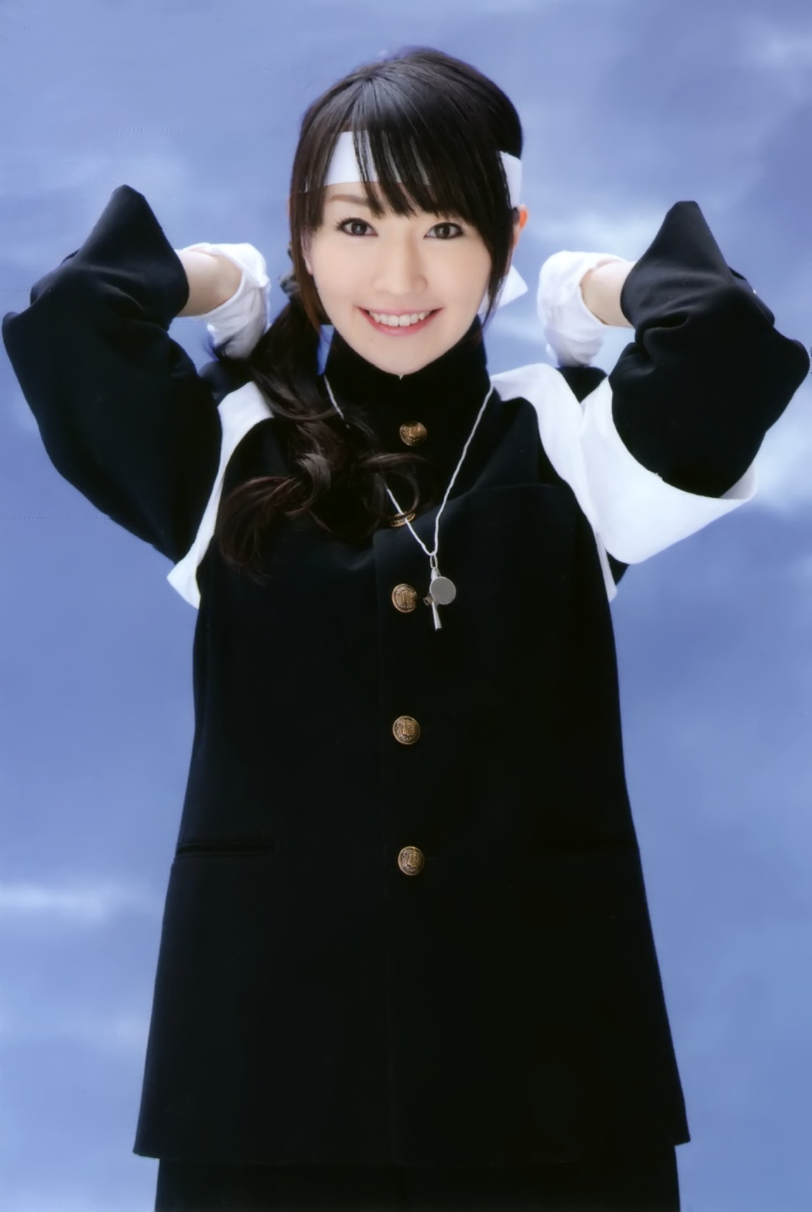 画像 応援団の学ラン衣装を着た水樹奈々さん 凛々しい学ラン姿がカッコいい