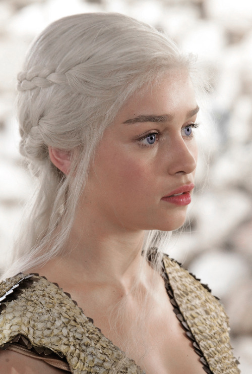 iheartgot: Daenerys Targaryen in Game of Thrones 1.08 (x)