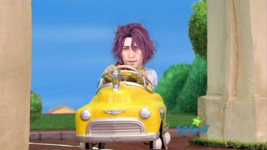 ffxv-memes:  ffxv-memes:  ffxv au where everything is the exact same. except ardyn’s car is stingy’s car from lazy town.  