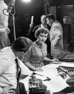driveintheaterofthemind:R.I.P. Betty White (January 17, 1922 – December 31, 2021)