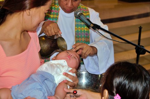 Rihos Baptismal…