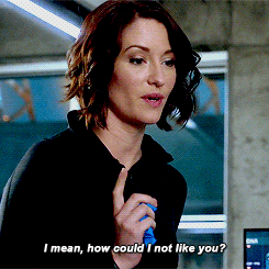 Alex Danvers Pointing At Things.