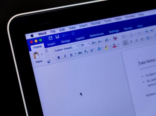 Microsoft Word&rsquo;s dark mode will now be darker, update roll out soon #microsoftoffice #micr