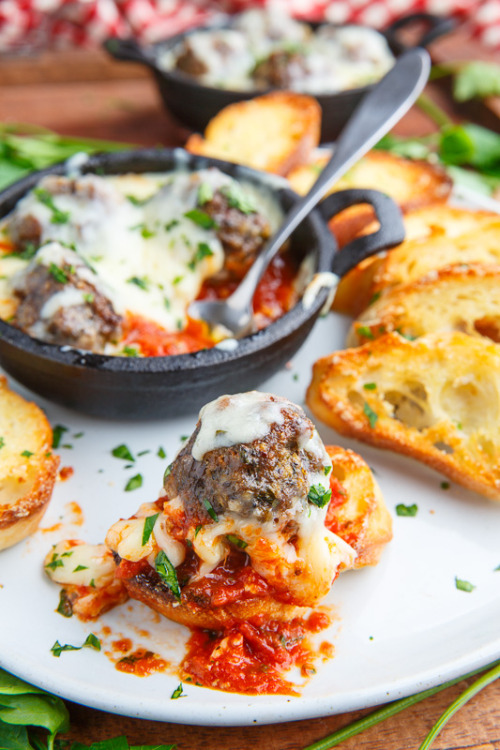 pinterestfoodie1992:MEATBALL PARMESAN DIP