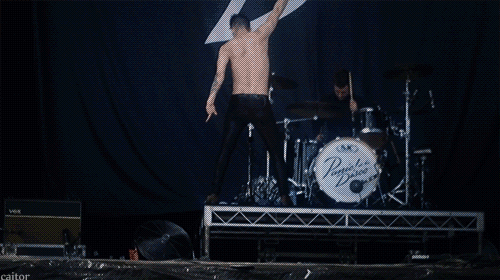 caitor:  Panic! At The Disco performing Miss Jackson in Australia, Melbourne 28/2/14