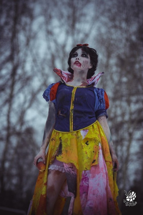 Dirty Gaming, Nerdy & Cosplay Babes