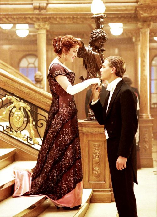 fuckyeahcostumedramas: Kate Winslet & Leonardo DiCaprio as Rose Dewitt Bukater & Jack Dawson