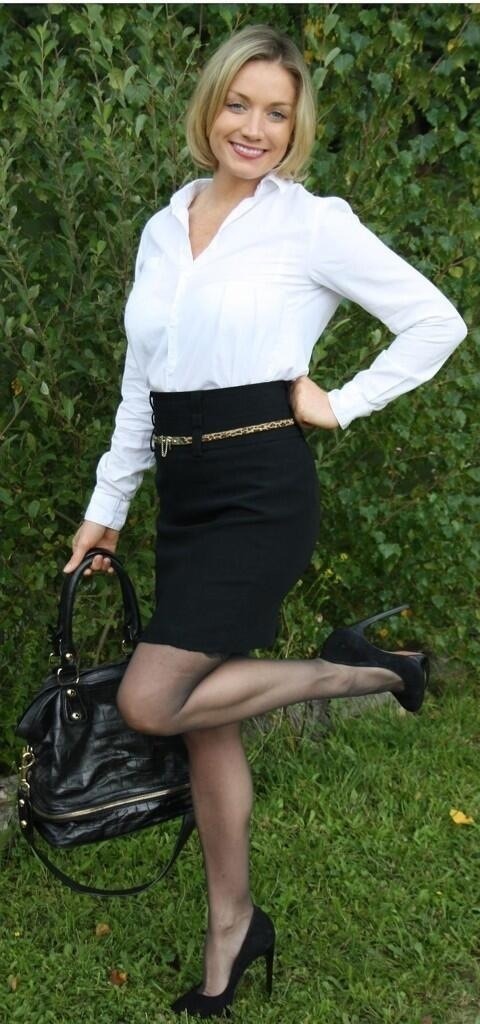 fashion-tights:  White shirt and black skirt with pantyhose and heels 