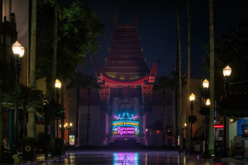 Mickey & Minnie’s Runaway Railway in the Rain by TheTimeTheSpace At Disney, when it starts