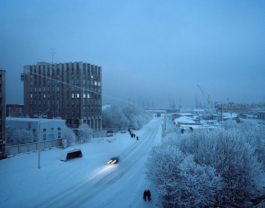 nitramar: Murmansk, Northern Russia, January 2005. From the series “Polyarnye Nochi”.