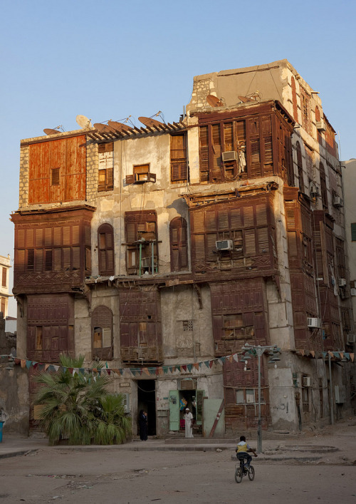 dontrblgme: Old Jeddah Houses , Saudi Arabia (via Eric Lafforgue)