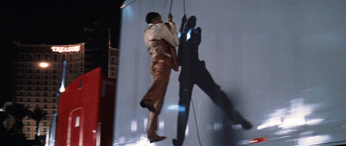 briansgifs:  Perfect photoset to show the difference between these two. 