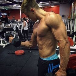 fitcoachmy:  IG @seanmilligan_