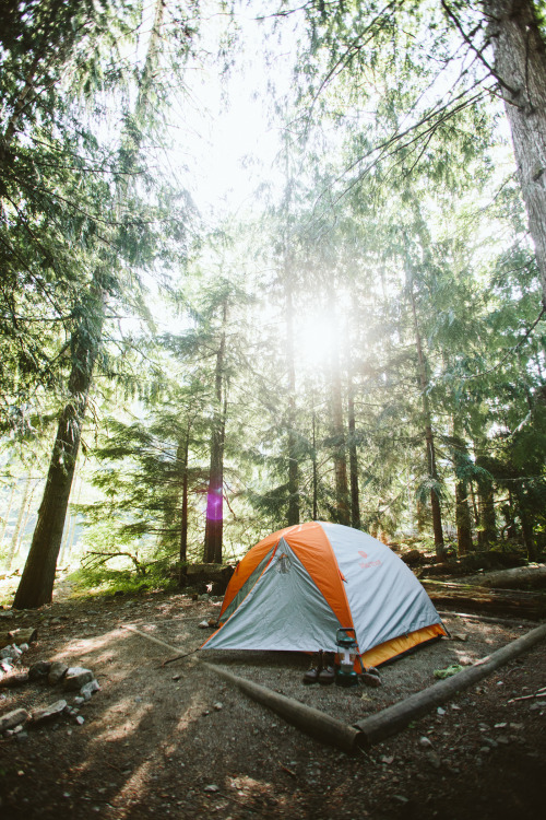 I miss summer camping….Photo by:  @alohacrabs | http://vincentcarabeo.com