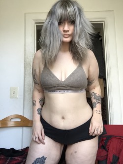 lilcherub1996:  trying hard to work on my body positivity again. I feel kind of humiliated posting these but I’m trying!!! 