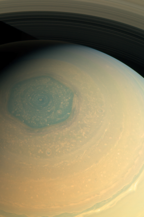 wonders-of-the-cosmos - Saturn’s Six-Sided CrownCredit -  Ian...