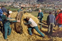 hyperb0rean:An oak wheel stuffed with straw is set on fire and rolled down a hill to celebrate the Easter Wheel (Osterrad) tradition in certain parts of Germany such as in the Northern coast, in the Harz mountains, or in the Austrian alps. This event