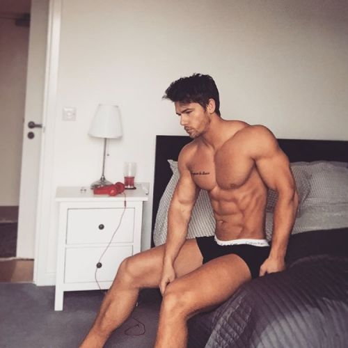 lumbrjax:  Instagram user @jossmooney http://ift.tt/1RGZfZr