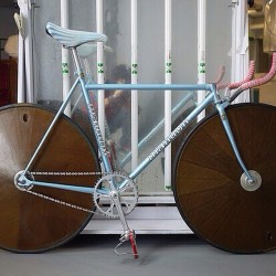 roadbikecity:  Pista bike #cycle