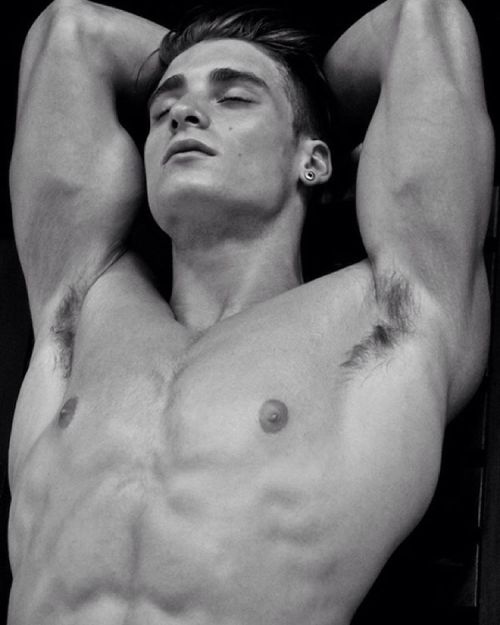 themitchme:  Etienne Lemay by Robert Ferron 