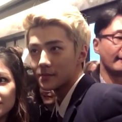 ohsehunicons:  low quality   moncler 