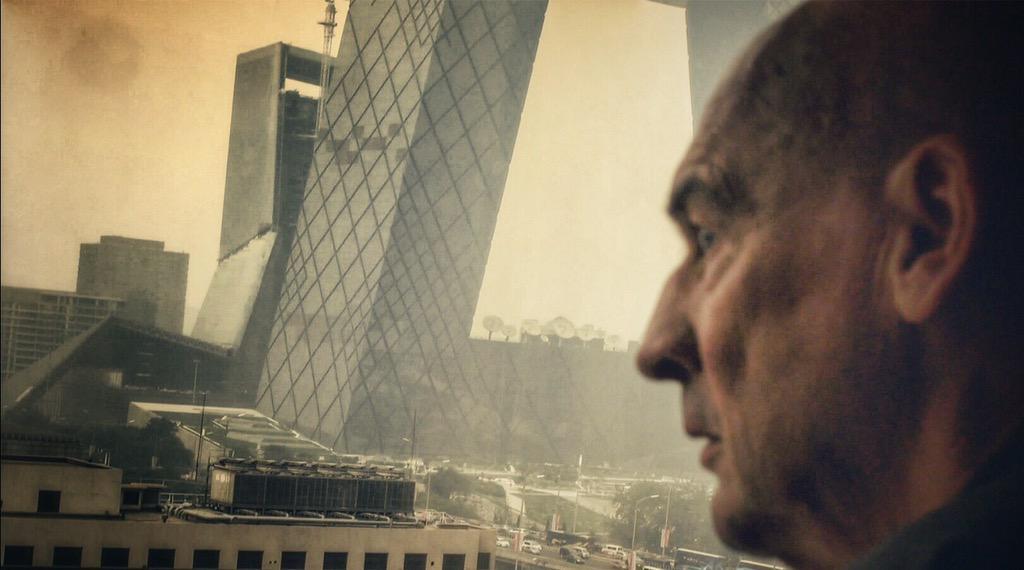 ryanpanos:  REM | Tomas Koolhaas   Architecture is often viewed from the outside,