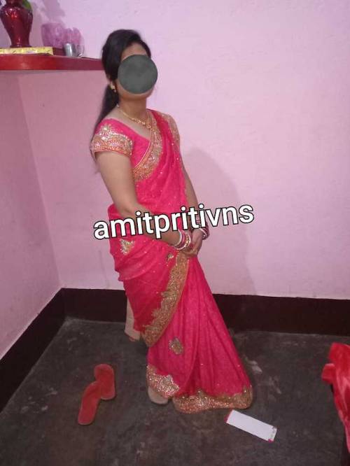 amitpritivns: Friend plz comments how priti looks in saree Love u