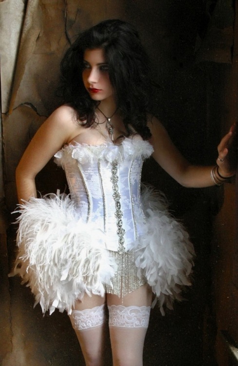 sexy-in-corset:  Corset     corsets