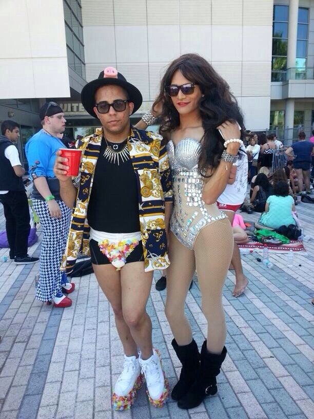 fuckyeahladygaga:  Just a few of the first ARTRAVE attendees outfits. 