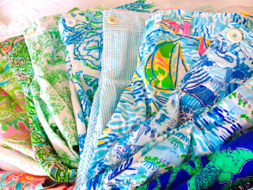 anniewearsit:Lilly Puiltzer Shorts Collection. Preppy, summertime fashion. Callahans, buttercup shor