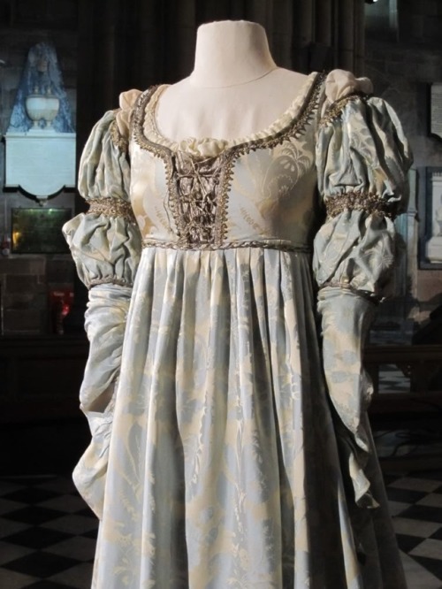 costumeloverz71:Danielle’s (Drew Barrymore) Blue brocade gown… Ever After (1998).. Cost