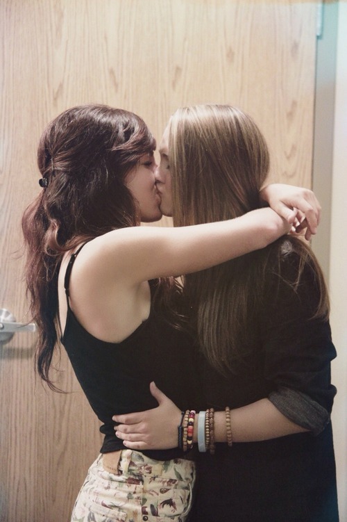 the-inspired-lesbian:  Love &amp; Lesbians ♡ 