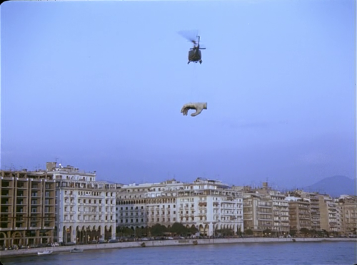 365filmsbyauroranocte: Landscape in the Mist (Theodoros Angelopoulos, 1988)