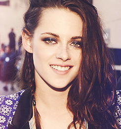 kristenforthewin:  Vote for Kristen at the Teen Choice Awards 2013! Favorite Sci-Fi/Fantasy