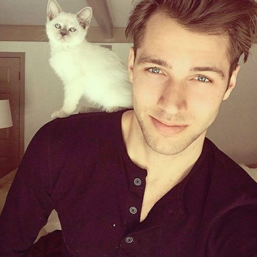 mymodernmet:  “Hot Dudes with Kittens” Is an Internet Dream Come True