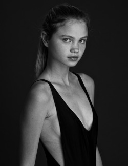 attiliodagostino:  Grace Mikula by Attilio