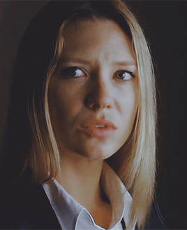 fauxliviaruinedu2:  Olivia Dunham, 2008