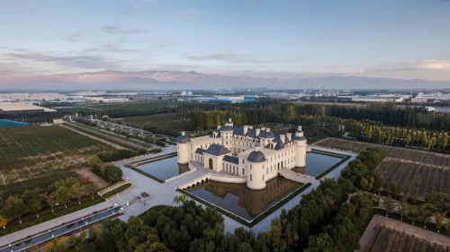 speciesbarocus:Château Changyu–Moser XV, Yinchuan.The building is a perfect replica of Bordelais châ