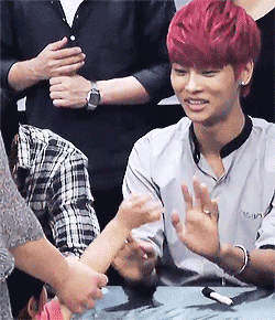 richboychen-deactivated20130930:  Hakyeon's cute little fan ( ´ ▽ ` )ﾉ*:・ﾟ✧