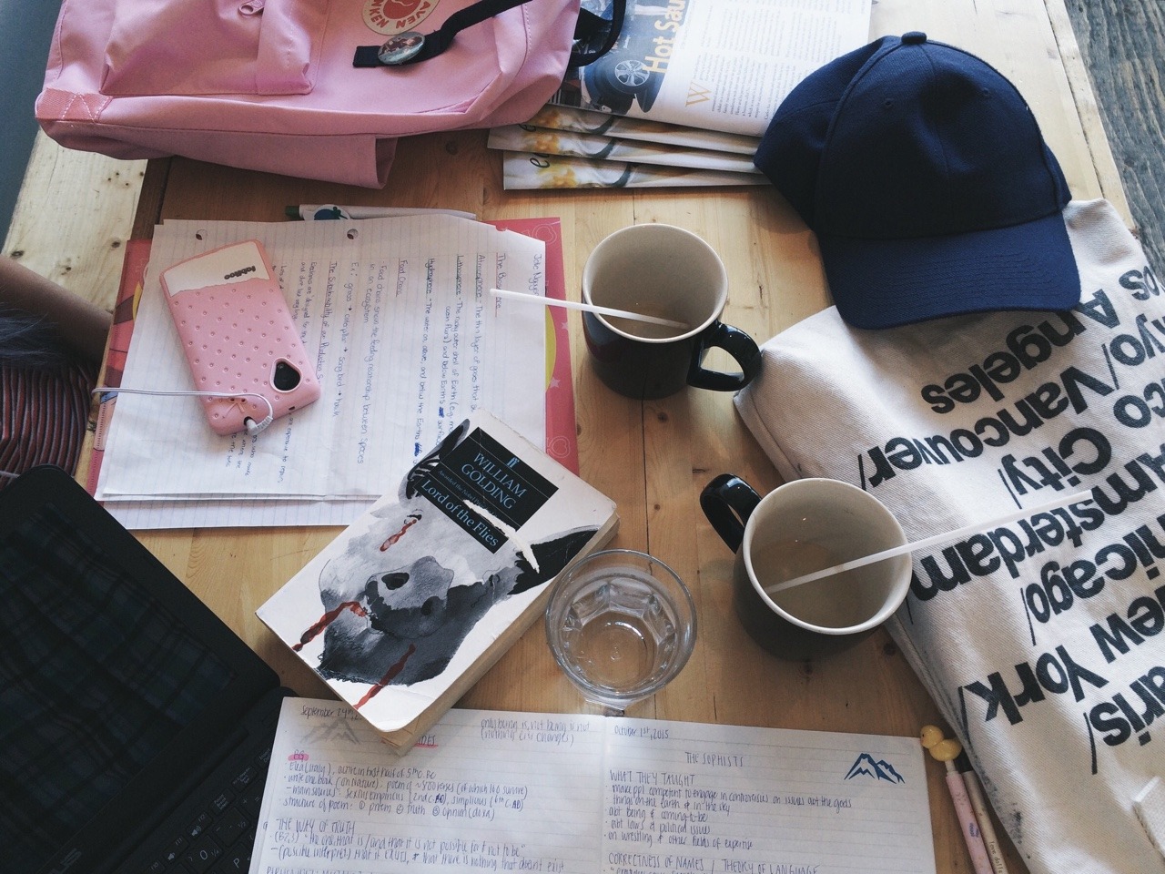 roastedrice:  4:01pm / october 12th my sister doing english work and me trying to