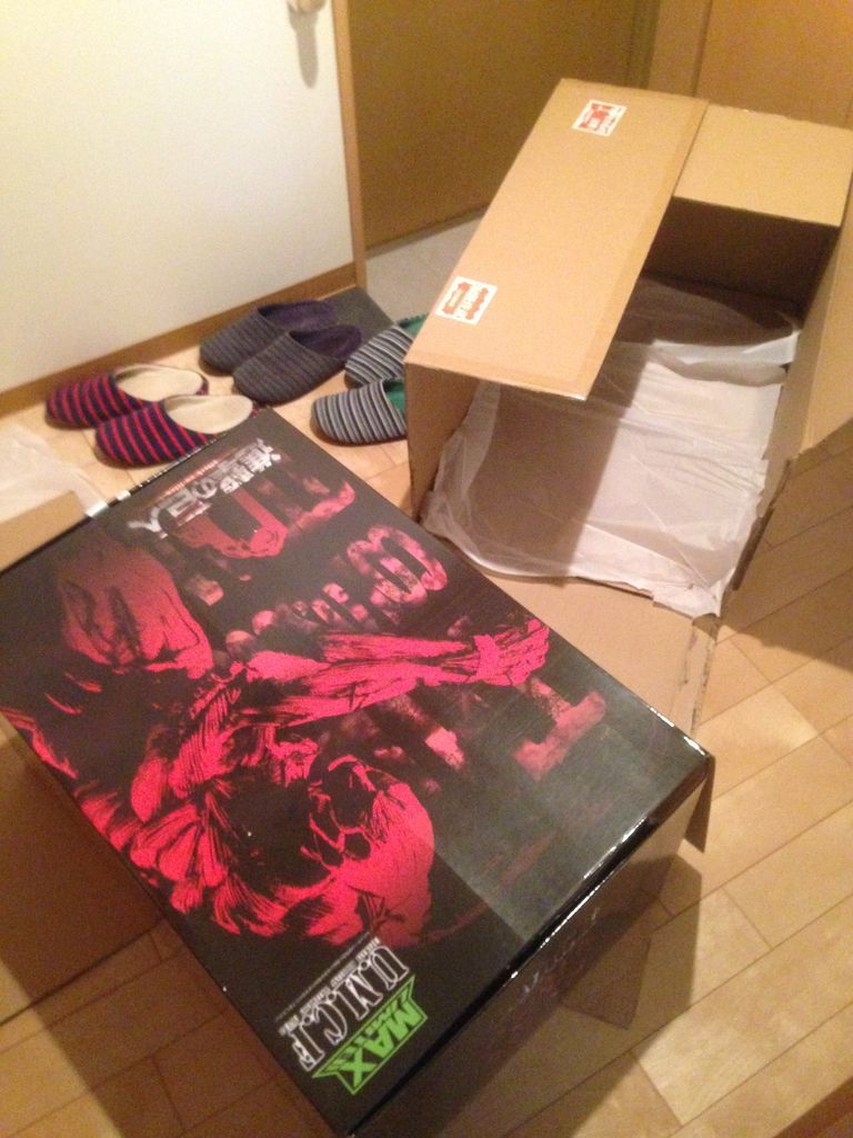 Isayama blogged that he received his own Colossal Titan, via the Ultimate Modeling