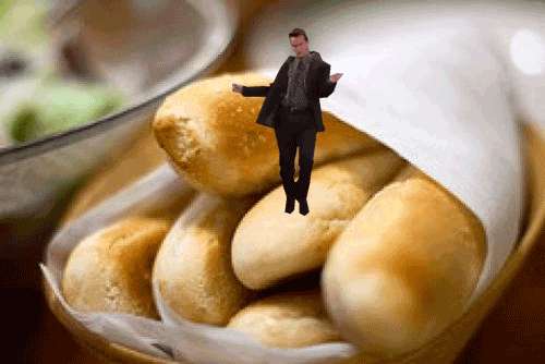 emojiswag:  when you have been sitting in Olive Garden for 20 minutes and your waitress