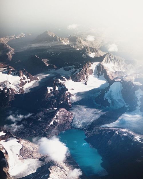 artofvizuals:  stianmklo | Flying over Greenland with @ilovegreenland