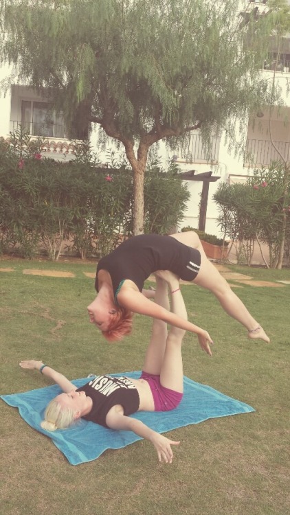 thegirlwiththeeverchanginghair:  MORE! Beth and I doing a bit of acro yoga in spain ^.^  