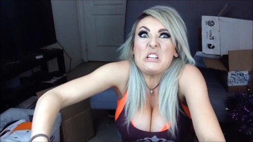 Jessica Nigri Wallpapers + GIFS