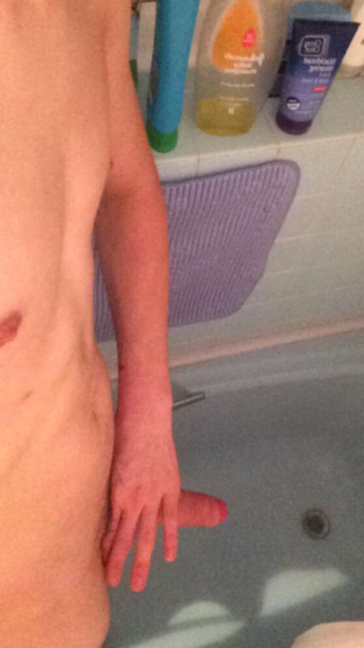 hotfamousmen:  Giles Potter
